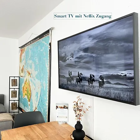 לינה וארוחת בוקר Modern With Netflix In 3*